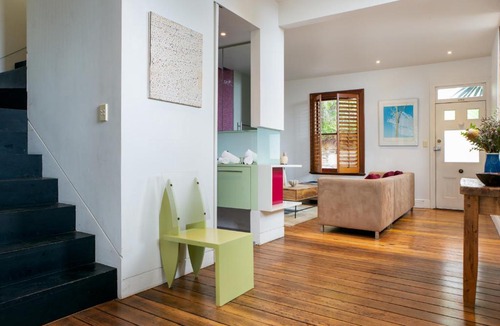 Balmain East Apartment | Chic Two-storey Cottage with Darling Harbour Views