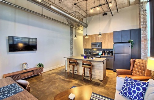 Midtown Hotel | Chic Ultramodern Loft Suite w/Designer Features