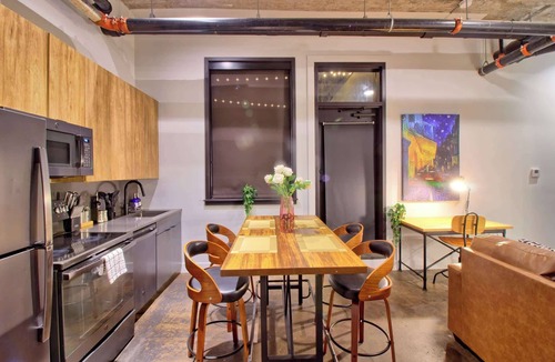 Midtown Hotel | Chic Ultramodern Loft Suite w/Designer Features