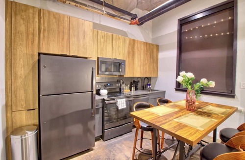 Midtown Hotel | Chic Ultramodern Loft Suite w/Designer Features