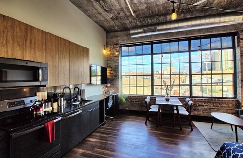 Midtown Hotel | Chic Ultramodern Studio Loft w/Designer Features