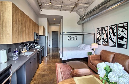 Midtown Hotel | Chic Ultramodern Studio Loft w/Designer Features