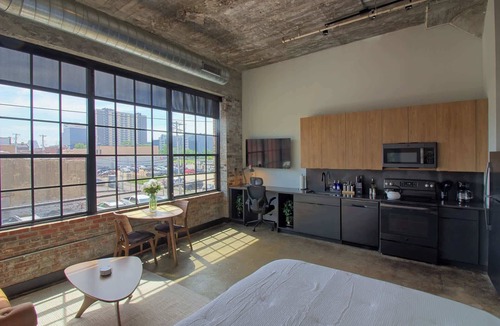 Midtown Hotel | Chic Ultramodern Studio Loft w/Designer Features