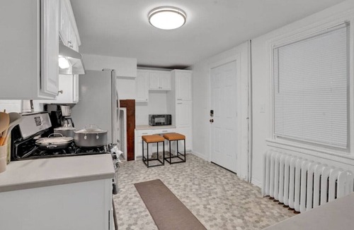 Downtown Historic District House | Chic Urban Oasis: Meets Comfort