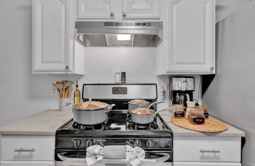 Downtown Historic District House | Chic Urban Oasis: Meets Comfort