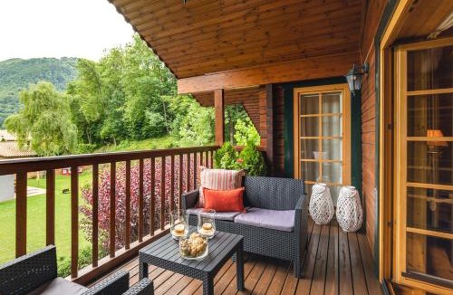 Camprodon Apartment | Chic Wooden House Camprodon Pyrenees Views