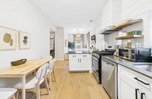 West Town Apartment | Chicago 2BR, Private Deck w/Fire Pit, and Free Street Parking