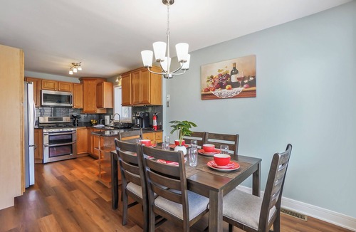 Stickney House | Chicago FHS Rental - Berwyn Ave