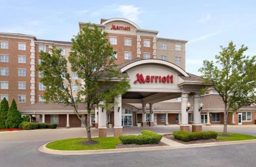 Bedford Park Hotel | Chicago Marriott Midway