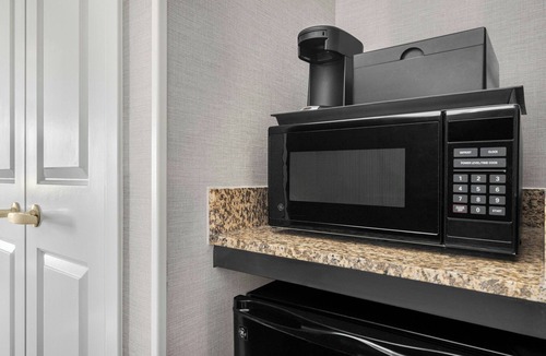 Clearing Hotel | Chicago Marriott Midway