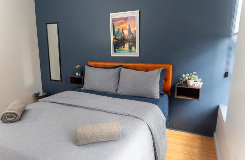 West Loop Hostel | Chicago Parthenon Hostel