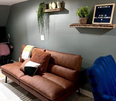 Heart of Chicago Apartment | Chicago-Pilsen Boho apartment with Free parking - Unit C