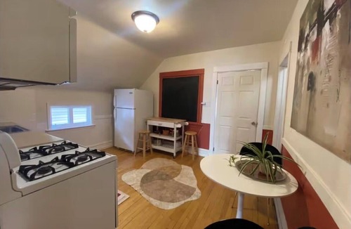 Chicago Apartment | CHICAGO Portage Park Pad