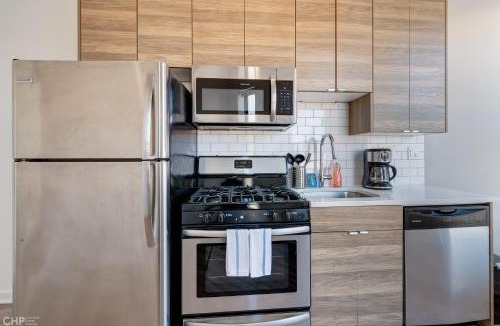 River West Hotel | Chicago Third Floor Studio by 747 Lofts