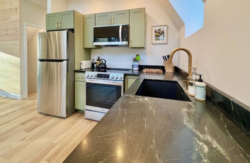 Freeport Cabin | Chickadee A-Frame on Private Road