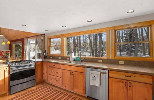 Red Lodge House | Chickadee Chalet