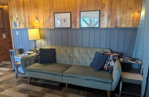 Grand Marais Hotel | Chickadee Nest at Feather Nest Inn