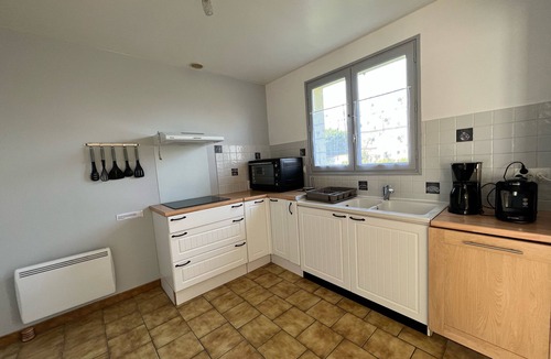 Bretteville-sur-Ay House | Chickadees