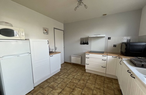 Bretteville-sur-Ay House | Chickadees