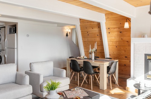 Tahoe Woods Apartment | Chickaree & Chickadee Buyout by AvantStay | 2 Sister Cabins