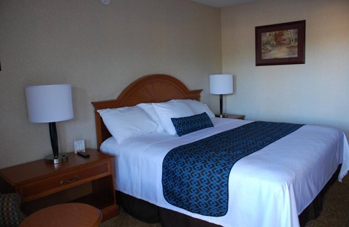 Fayetteville Hotel | Chief Motel
