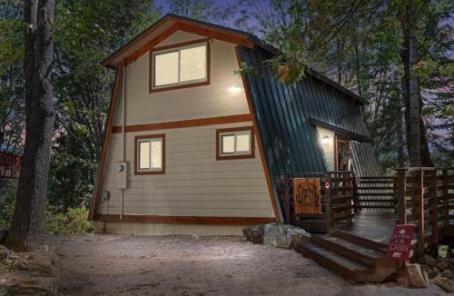 Fish Camp House | Chief Peak