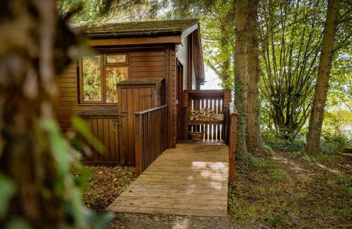 Thurstonfield House | Chiffchaff Lodge with Hot tub
