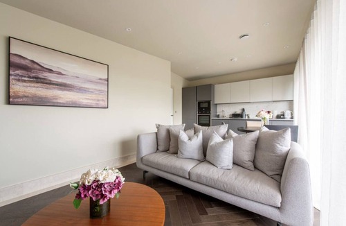 Chigwell Apartment | Chigwell 1BR + Study Escapen