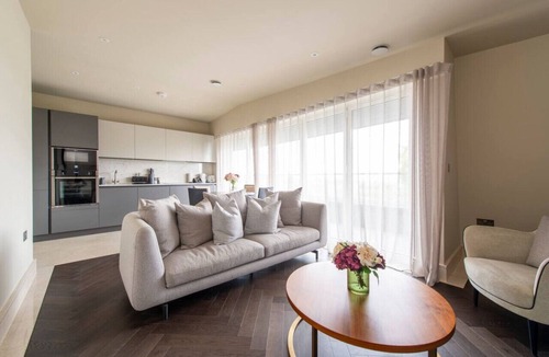 Chigwell Apartment | Chigwell 1BR + Study Escape