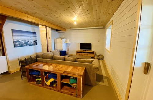 Irondale Cottage | Child Friendly w/Private Beach & Epic Sunsets