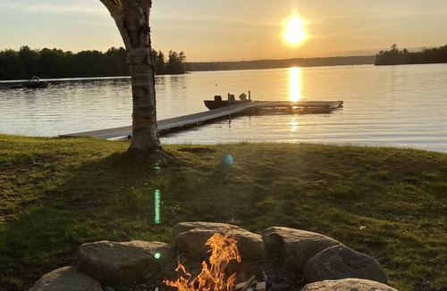 Irondale Cottage | Child Friendly w/Private Beach & Epic Sunsets
