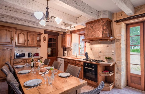 Prats-du-Perigord House | Child-friendly house with fishpond