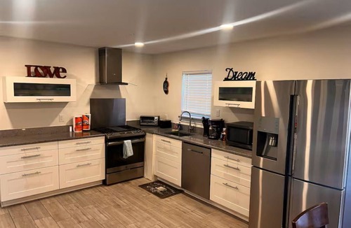 Richland Hills House | Children and Pet Friendly/EV Charger/Wi-Fi/Fenced