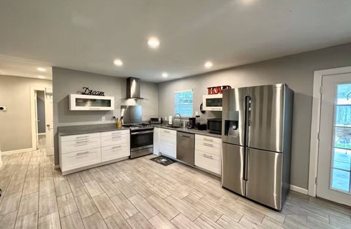 Richland Hills House | Children and Pet Friendly/EV Charger/Wi-Fi/Fenced