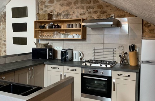 Saint-Sylvestre House | children friendly complex | heated pool | local equestrian | sleeps 8