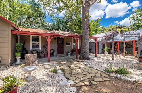 Comfort Cabin | Chile Roja Downright Comfort, Mexico Style