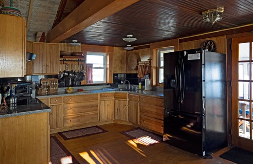 Madison Cottage | Chill and relax. Or remote to work from the beach.