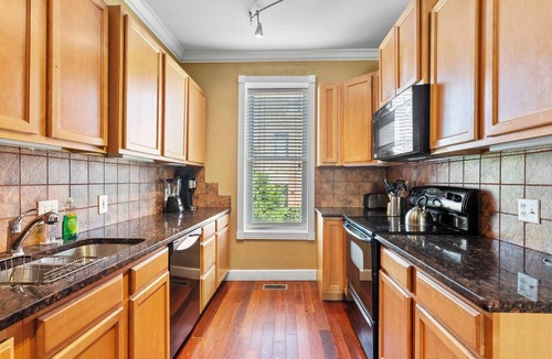 Soulard Condo | Chill By the Fire