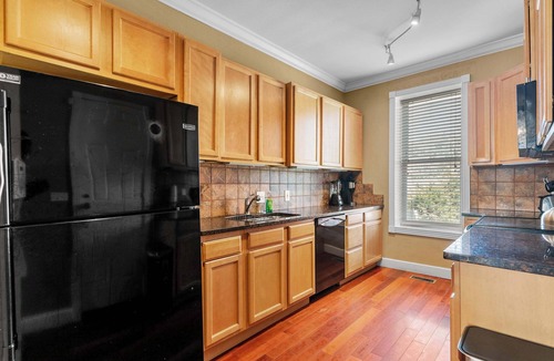 Soulard Condo | Chill By the Fire