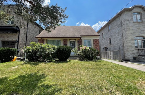 Newtonbrook House | Chill in the city