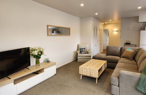 Waikanae Apartment | Chill on Trigg