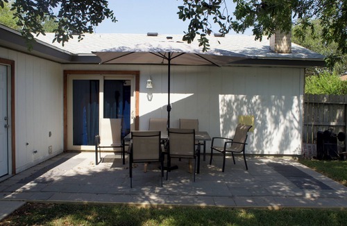 South Side House | Chill Suburban Get Away