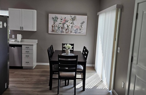 Salina House | Chill & Unwind: Salina Stayn