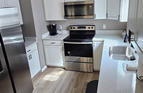 Salina House | Chill & Unwind: Salina Stayn