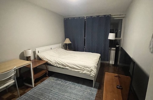 Deer Park Apartment | Chill vibe in Sherbourne street