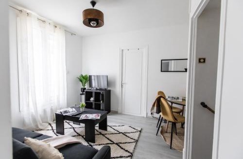 Taverny Apartment | *ChillChic/Espaces Verts/Centre Ville/Paris*