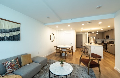 Hoboken Apartment | ChillHouse Sunny 2BR Flat Roof Deck mins to NYC