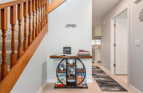 Enterprise House | Chillin at Foxchase 2BR 2BA