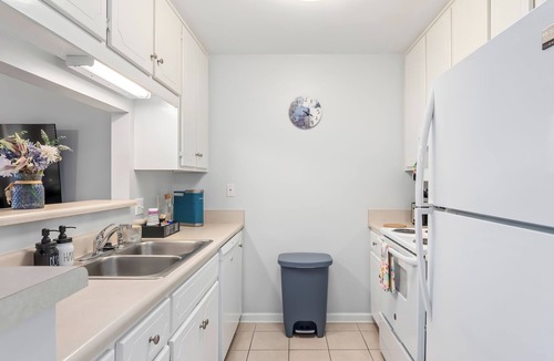 Enterprise House | Chillin' at Foxchase 2BR/2.5BA