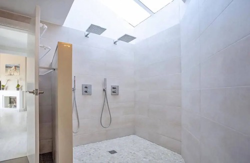 Santa Susanna Villa | Chillout House, Sea & Mountain view with heated pool 29 c